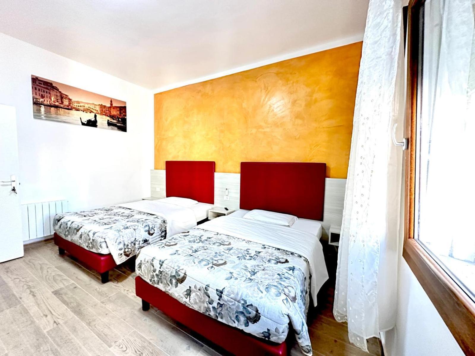 Vacation Venice Rooms Местре Екстериор снимка